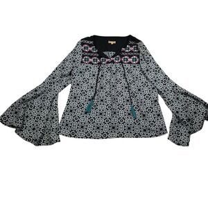 Takara Top Women's XL Black‎ Tunic Embroidered Floral Bell Sleeve Boho